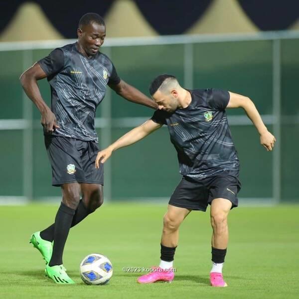 فريق نادي الشرطة يبدأ تدريباته بمدينة الطائف السعودية