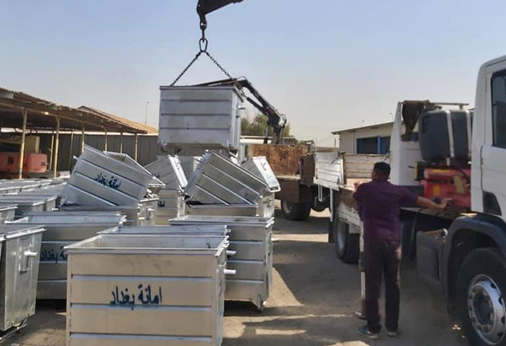 تكفي لتجهيز العراق.. اتهام أمانة بغداد بالفساد بشأن شراء حاويات النفايات