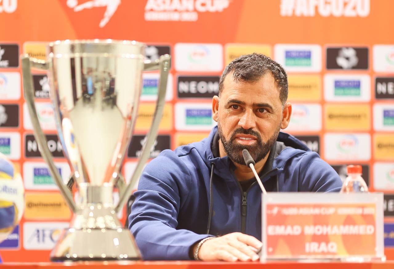 اتحاد الكرة يجدد الثقة بعماد محمد لقيادة الفريق في العامين المقبلين