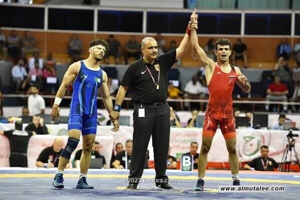 الدورة الرياضية العربية بالجزائر.. العراق يحرز ميداليته الذهبية السادسة بالمصارعة