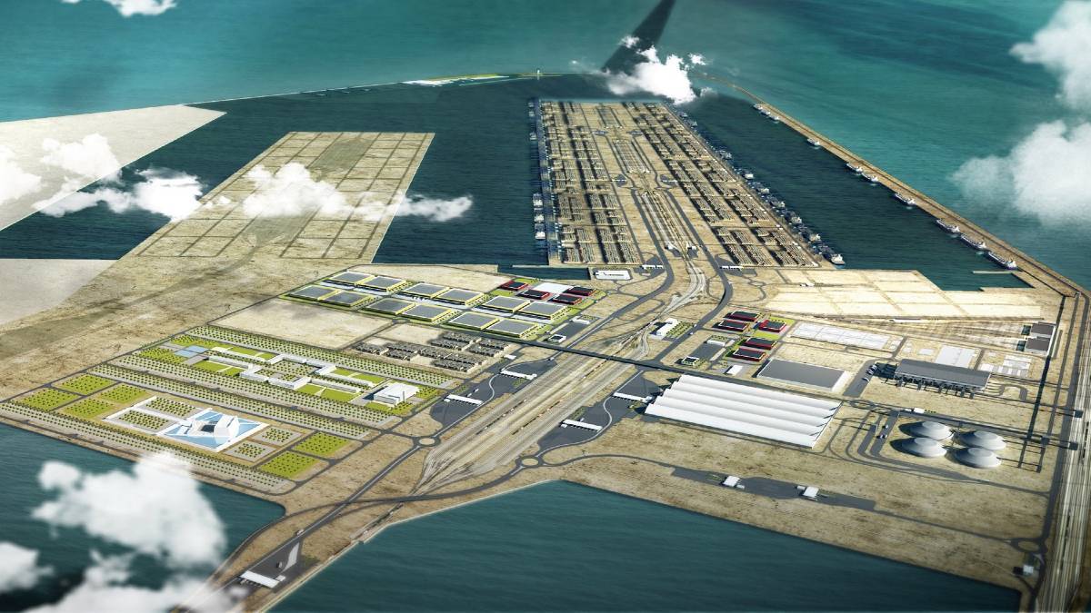 متغاضيا عن مليون عامل أجنبي.. وزير النقل: 12 الف عامل محلي يعمل في مشروع ميناء الفاو الكبير