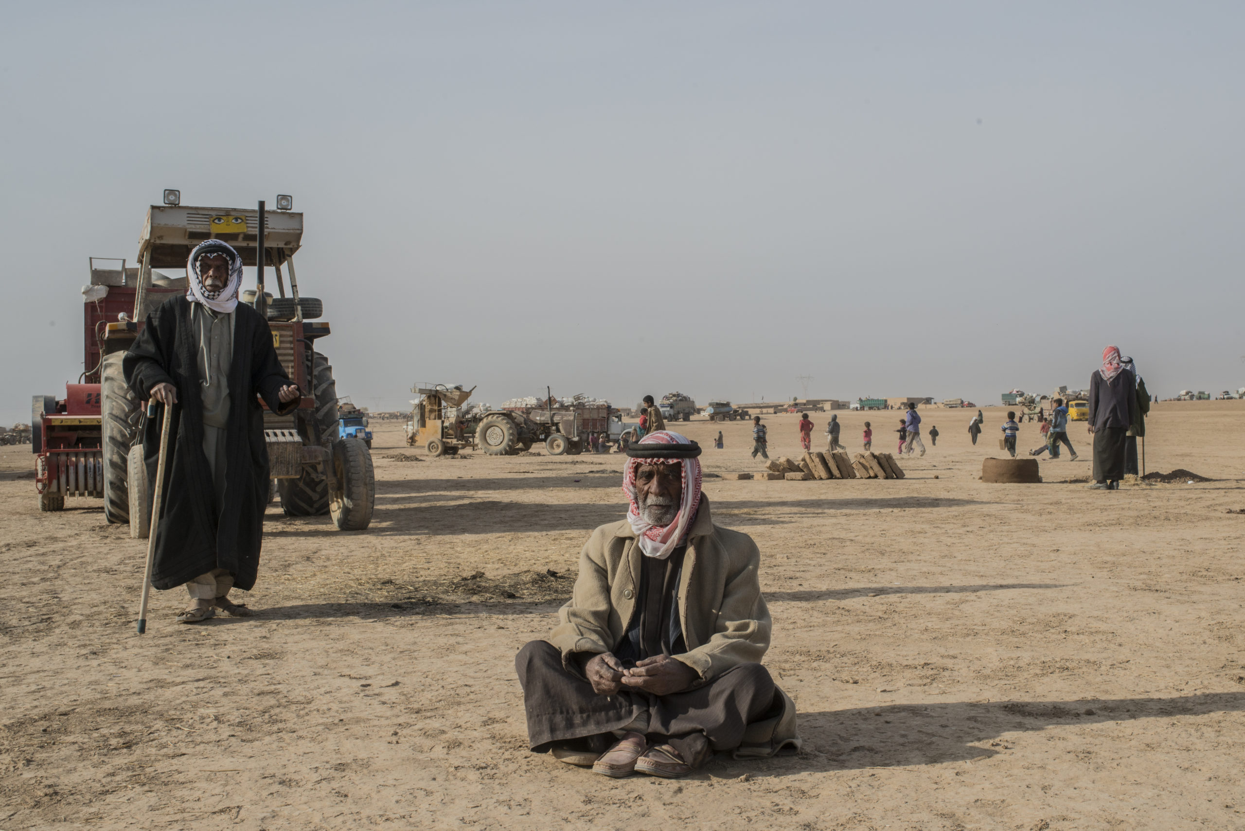 قرى النازحين من عرب نينوى تسيطر عليها قوات البيشمركة بقوة السلاح