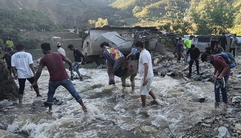 الأمطار تودي بحياة 38 في نيبال