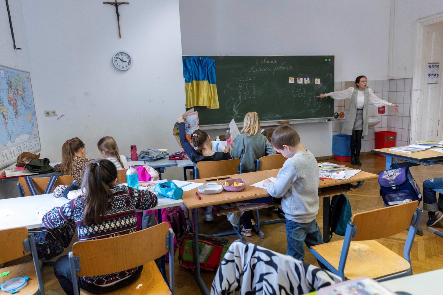 «يونيسيف»: تدمير أكثر من 1300 مدرسة في أوكرانيا منذ بدء الحرب