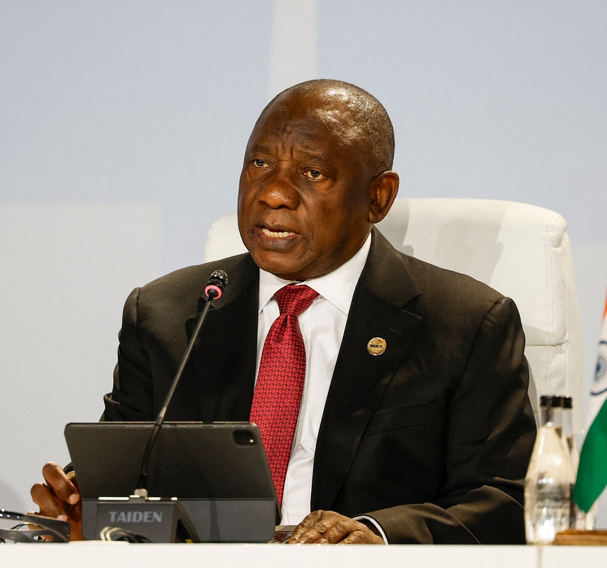 “بريكس” تدعو السعودية ومصر والإمارات والأرجنتين وإيران وإثيوبيا للانضمام