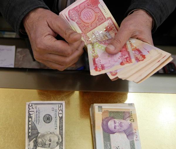 إيران طبعت العملة العراقية في الارجنتين وحولتها الى دولارات لإرسالها الى طهران