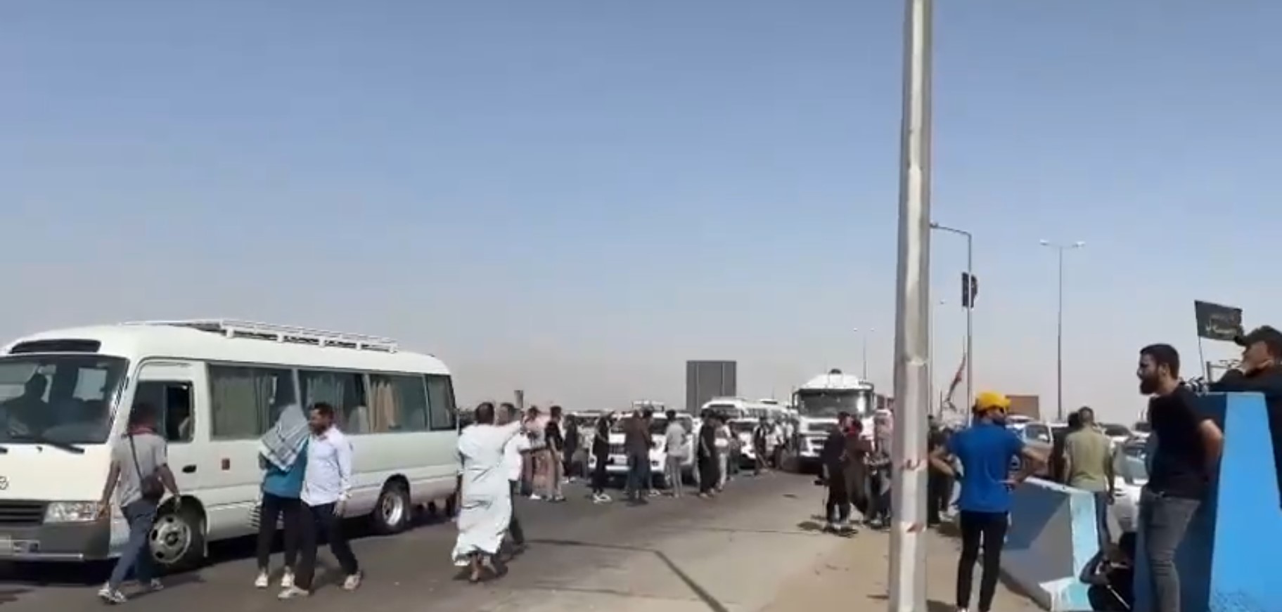 سيطرة السدرة تمنع قوافل المتظاهرين القادمين من بغداد والمحافظات من العبور