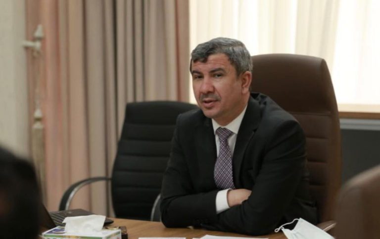 مصادر تؤكد فتح النزاهة 76 ملف فساد لوزير النفط السابق احسان عبد الجبار