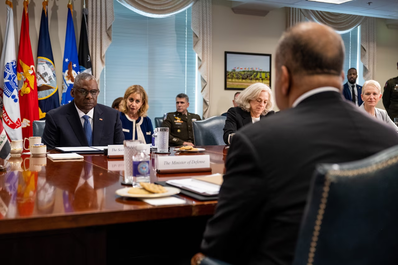 البنتاغون: اجتماع جمع العباسي واوستن لبحث التعاون الأمني في المنطقة