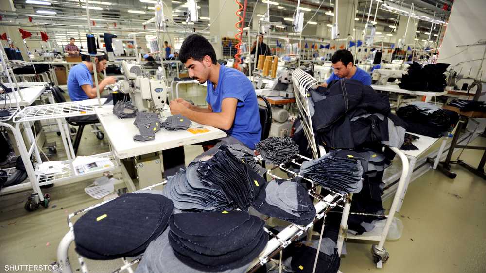 بطالة تركيا تنخفض لـ9.4% والحساب الجاري يتحول لعجز من فائض
