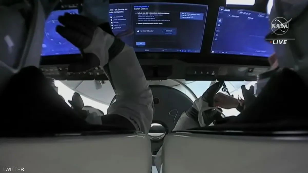 مراحل عودة سلطان النيادي إلى الأرض