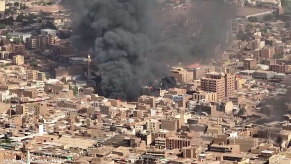 السودان.. غارات جوية على “سوق قورو” تخلف عشرات القتلى