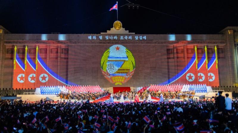 وفد صيني يزور كوريا الشمالية لحضور احتفالات ذكرى تأسيس الدولة