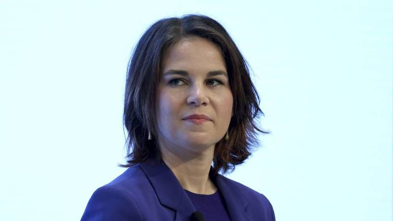 وزيرة الخارجية الألمانية من كييف: أوكرانيا مكانها في الاتحاد الأوروبي