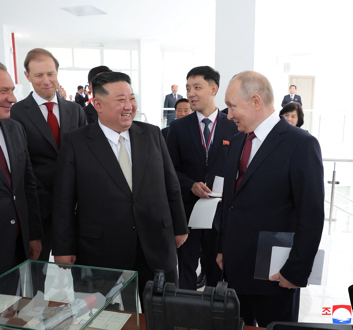 كيم يدعو بوتين لزيارة كوريا الشمالية ويواصل جولته في روسيا