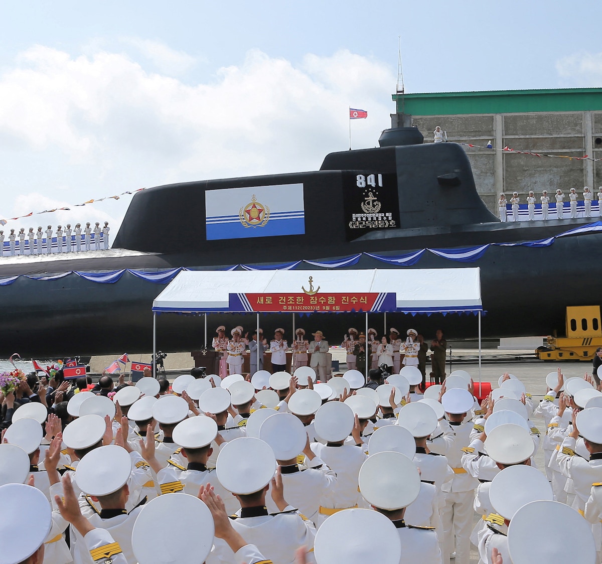 بيونج يانج تدشن أول غواصة نووية تكتيكية.. وسول تشكك بقدراتها
