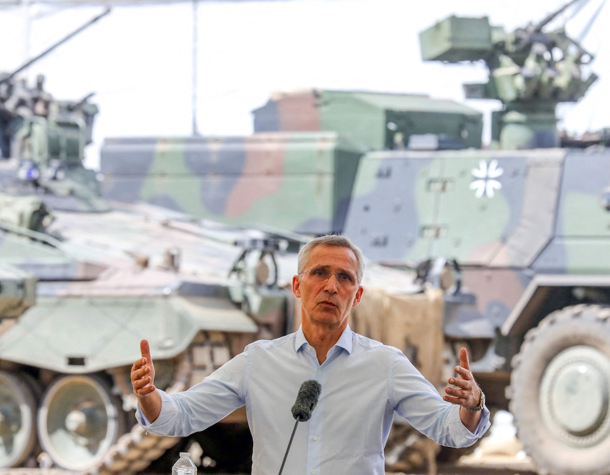 ستولتنبرج يحث للاستعداد لحرب طويلة الأمد بين روسيا و أوكرانيا