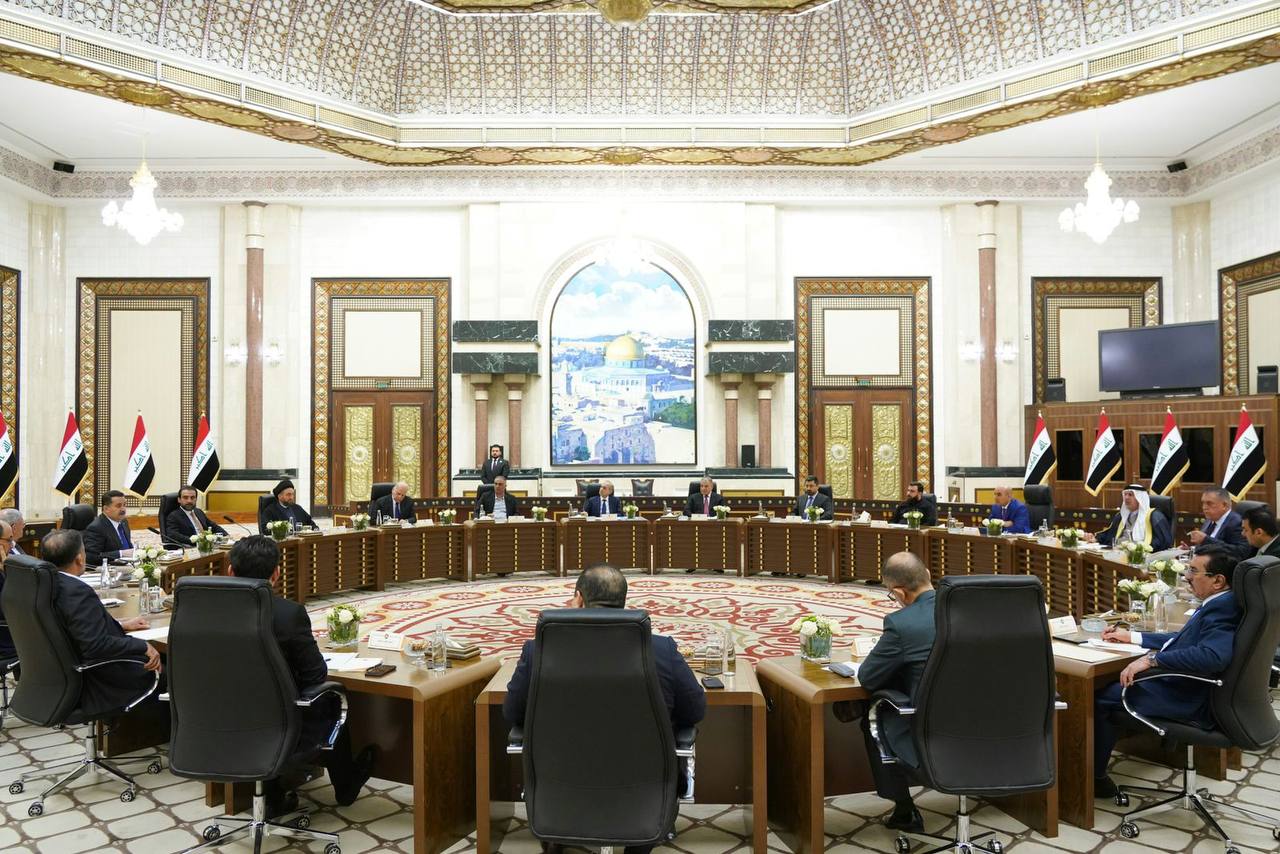 إدارة الدولة يقرر تشكيل لجنة لتقصي الحقائق واجراء تعديلات إدارية في المحافظة