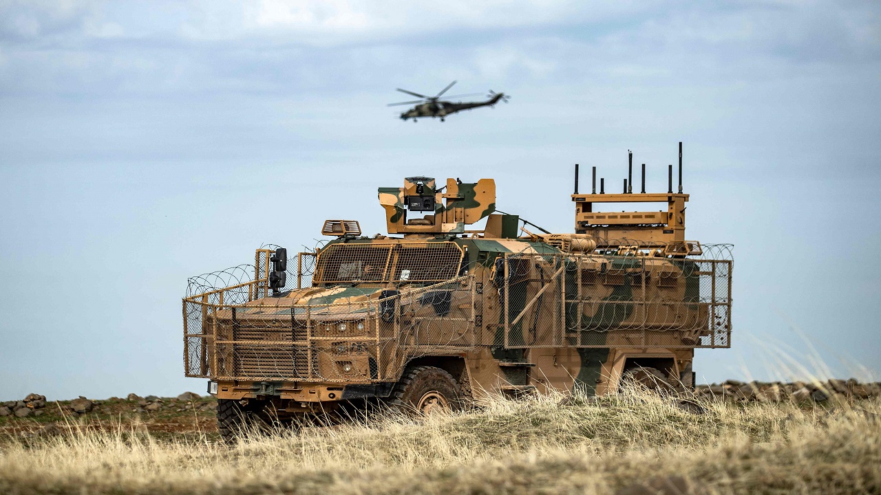 كاتب أمريكي: دعم الولايات المتحدة لـ إسرائيل سيشعل الحرب في الشرق الأوسط