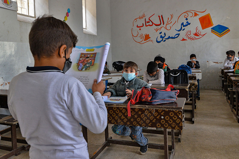 نقص الكتب يثقل كاهل الأسر العراقية ويعرقل سير العملية التعليمية