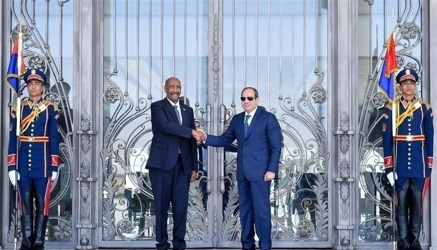 السيسي يلتقي البرهان ويؤكد الدعم الثابت للسودان