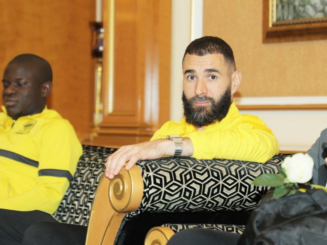 بنزيما يعرب عن سعادته لزيارته العراق