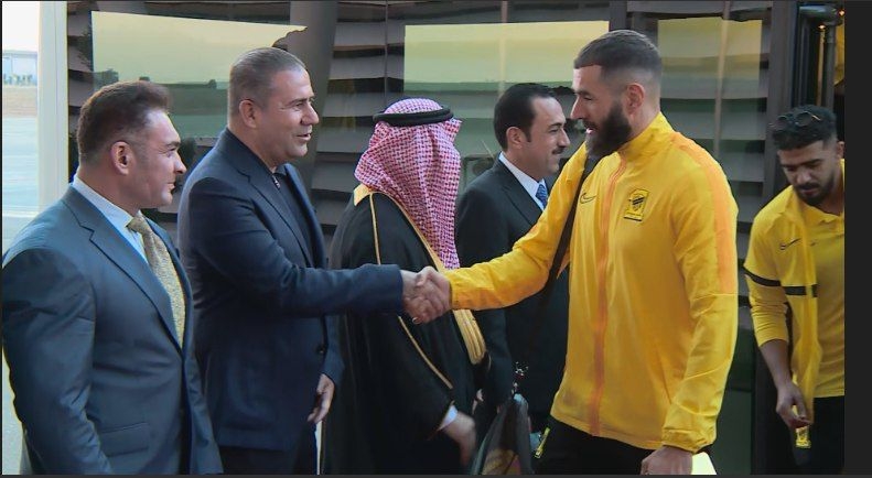 بنزيما مع بعثة اتحاد جدة في أربيل لملاقاة الجوية هذا الاثنين