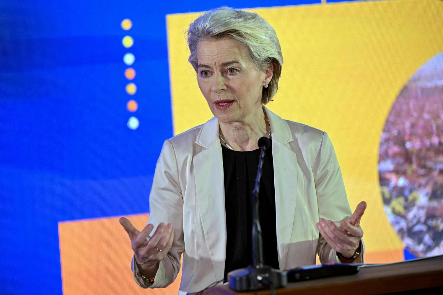 رئيسة المفوضية الأوروبية في أوكرانيا لإجراء محادثات حول انضمامها للاتحاد الأوروبي