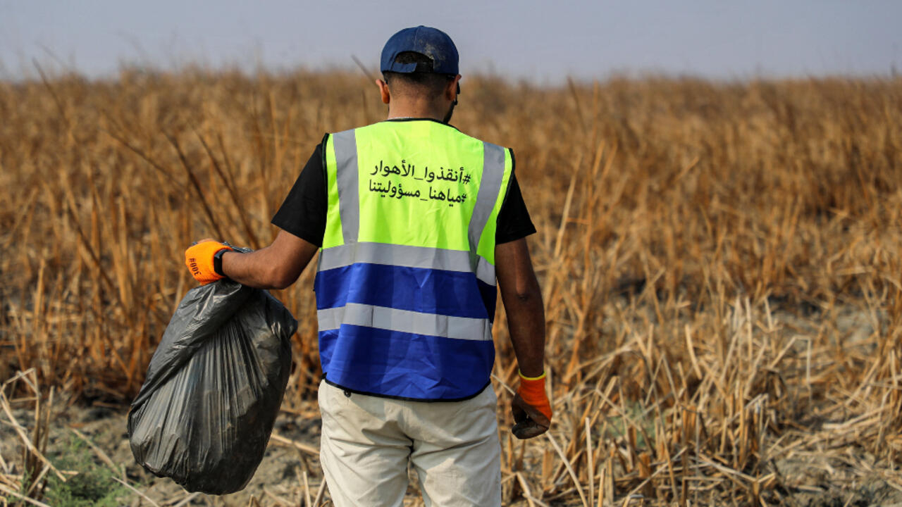 مواطنون يضطرون للقيان بحملات تطوعية وبمجهود شخصي لتلبية احتياجاتهم