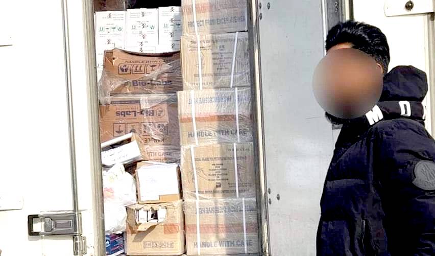 ضبط عشرات الشاحنات المحملة بأدوية غير صالحة للاستهلاك البشري في المحافظة