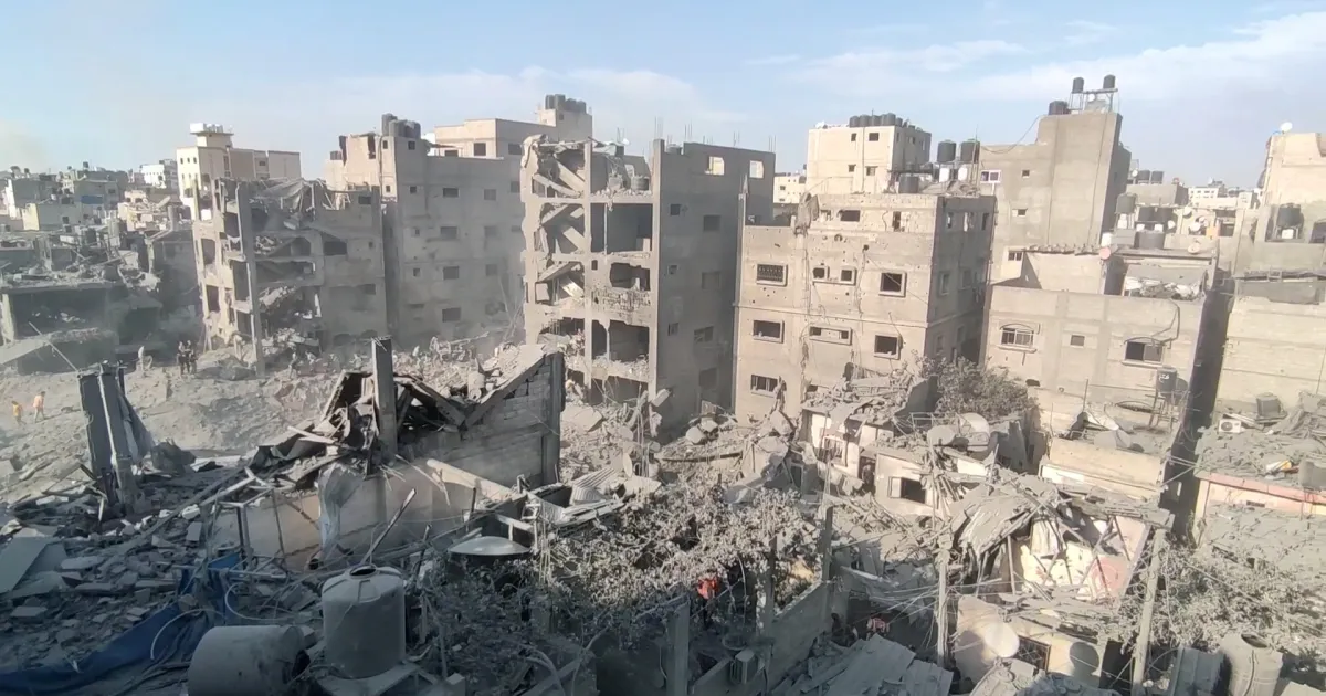 أكثر من 100 شهيد على منزل سكني بمجزرة في منطقة جباليا الفلسطينية