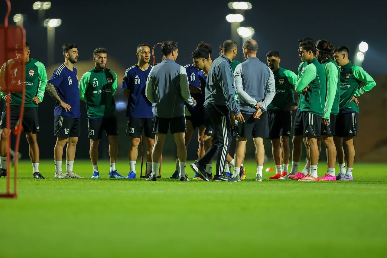 منتخب العراق يجري مرانه الأخير في الامارات