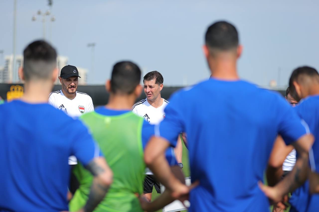 منتخبنا يبدأ تدريباته استعدادا لكأس آسيا