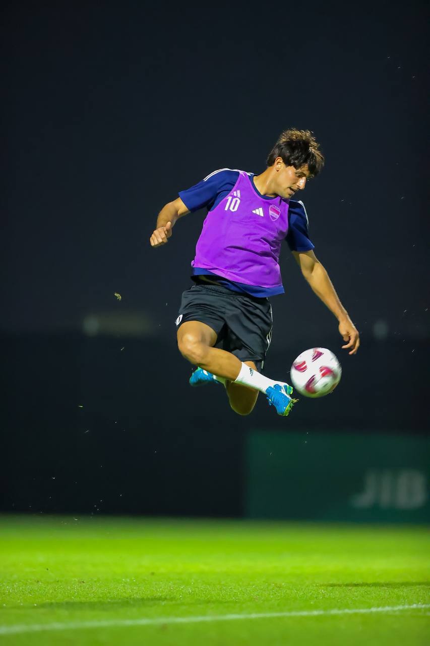 مهند علي يتمنى مواجهة قطر بكأس آسيا