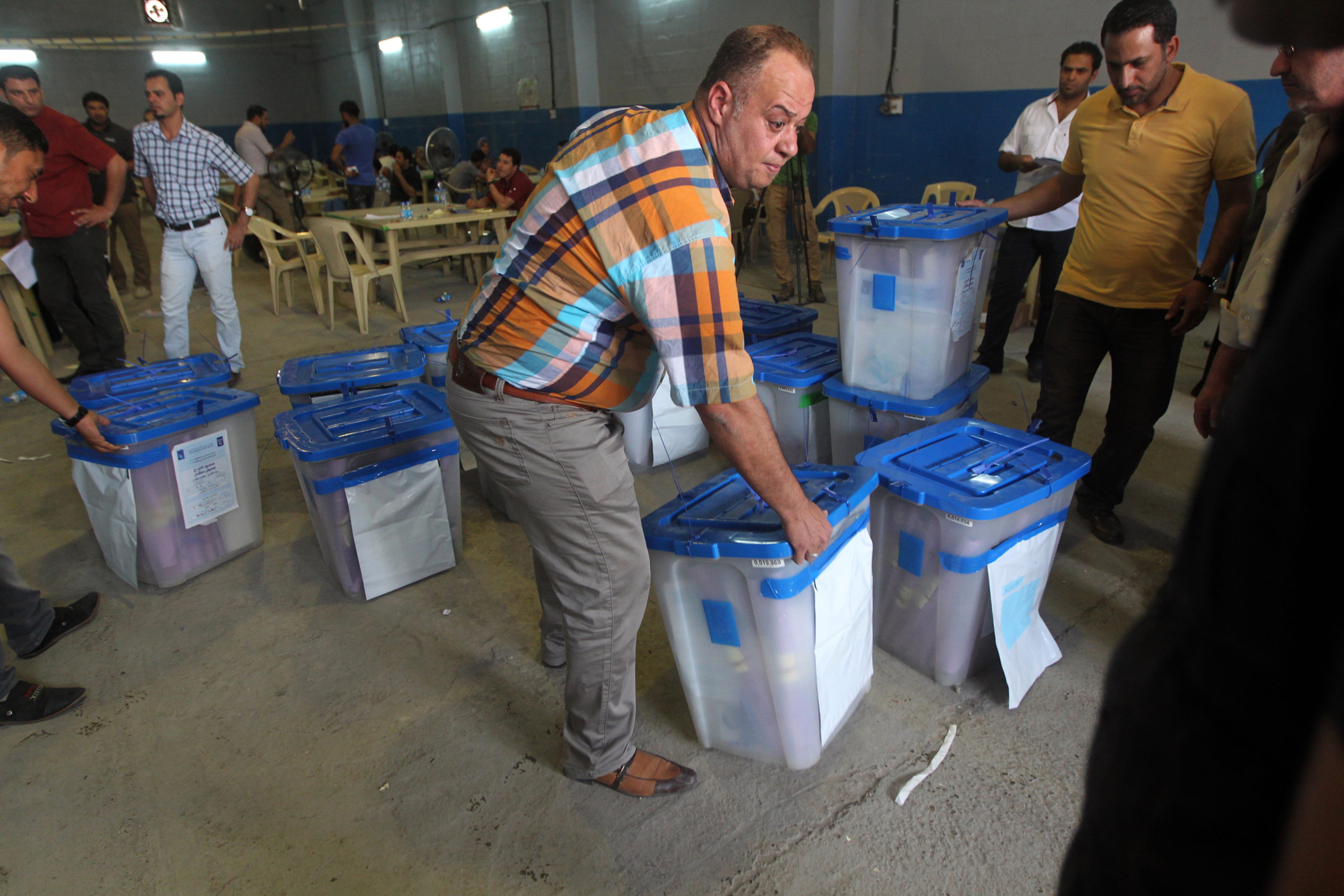 معهد واشنطن: أثر نتائج انتخابات مجالس المحافظات على الأمن والسياسة في العراق
