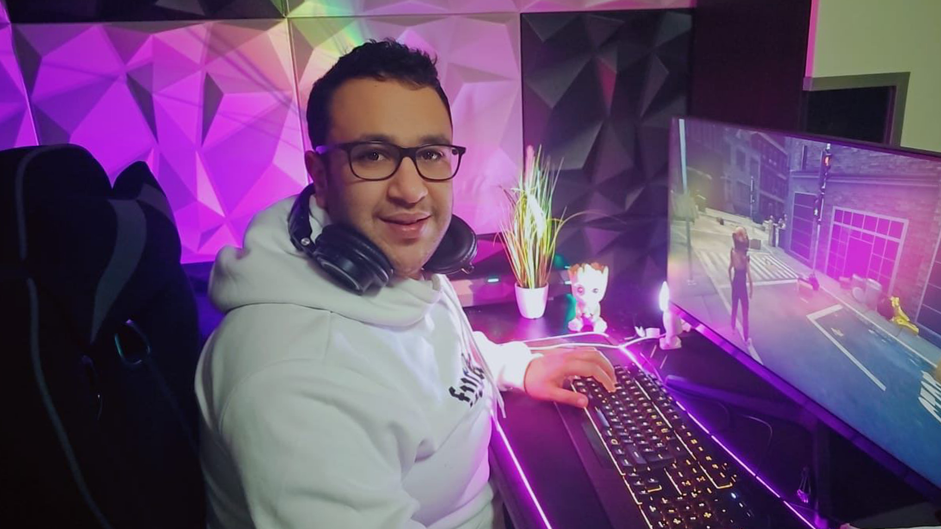 الألعاب الإلكترونية: جسر عابر للحدود في بناء التواصل البشري العالمي”