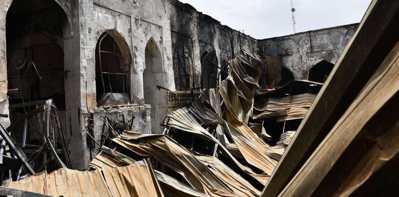 التركمان يتهمون حزب العمال بالمسؤولية عن حريق “خان قيردار” اقدم اسواق كركوك