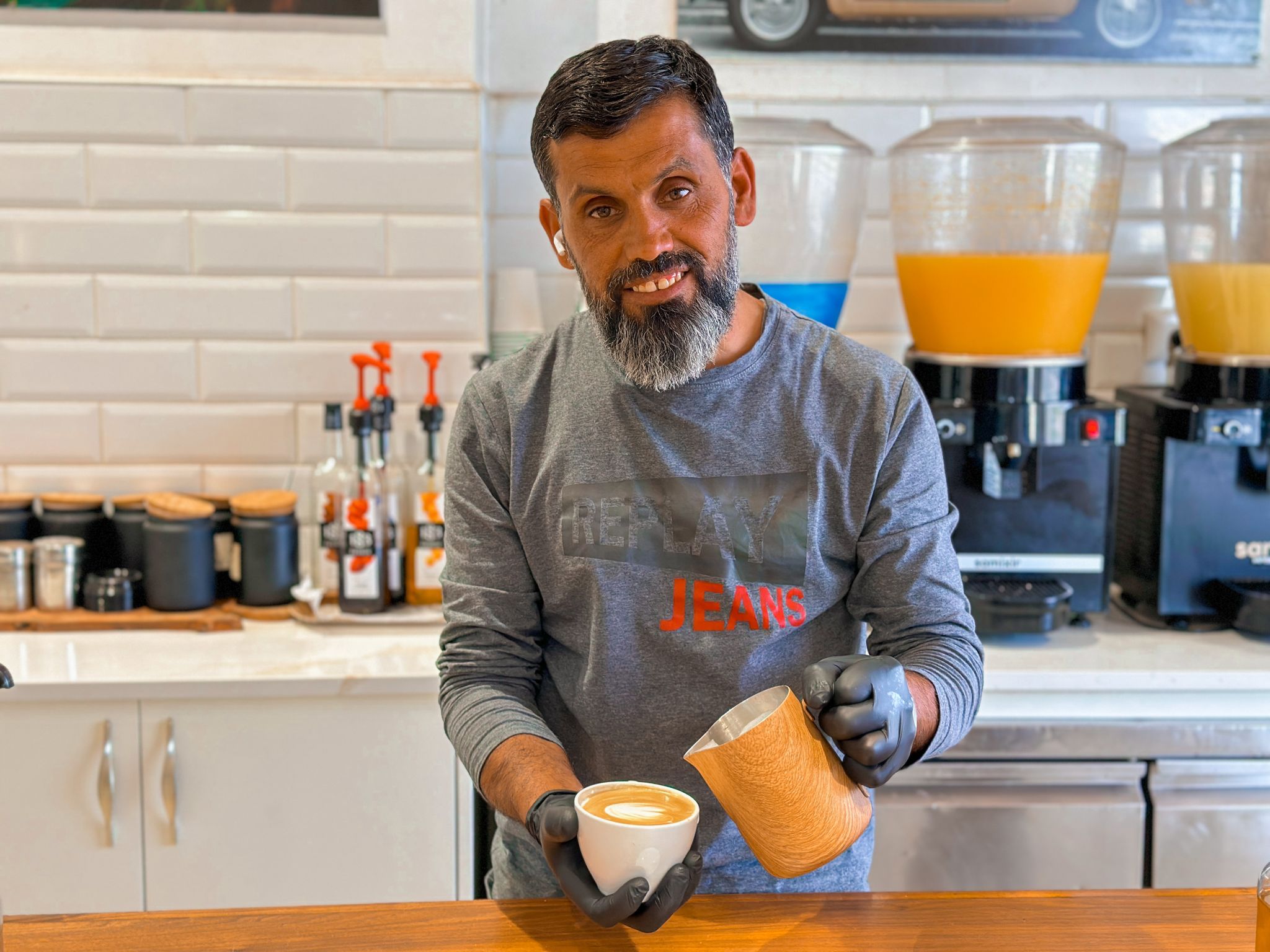 This image has an empty alt attribute; its file name is 20c07acb-91da-4899-9c6f-68cc3c428631.jpg