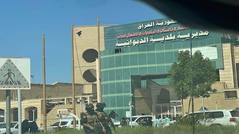 استقدام أعضاء لجان بمديريتي الماء والبلدية في الديوانية لإهدارهم المال العام