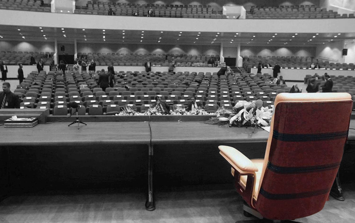 سياسيون: عدم انتخاب رئيس للبرلمان يمثل قمة الفشل السياسي