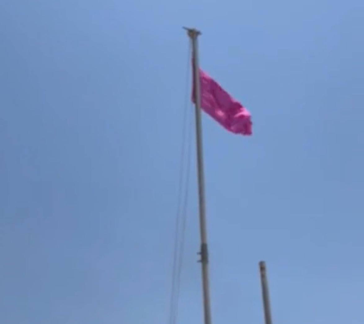 بسبب ارتفاع درجات الحرارة رفع الراية البنفسجية في حقل غرب القرنة في البصرة والاعلان عن توقف العمل بالحقل النفطي