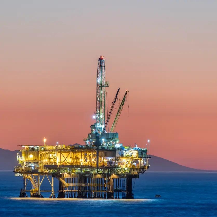 ارتفاع أسعار النفط بعد انحسار مؤشر التضخم في أمريكا