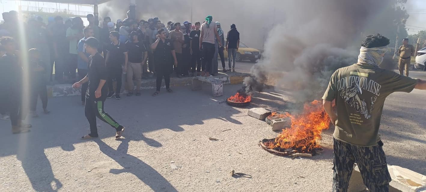 تظاهـرة غاضبـة فـي ناحيـة الشافعية بالديوانية بسبب تردي الكهرباء وسوء الخدمات