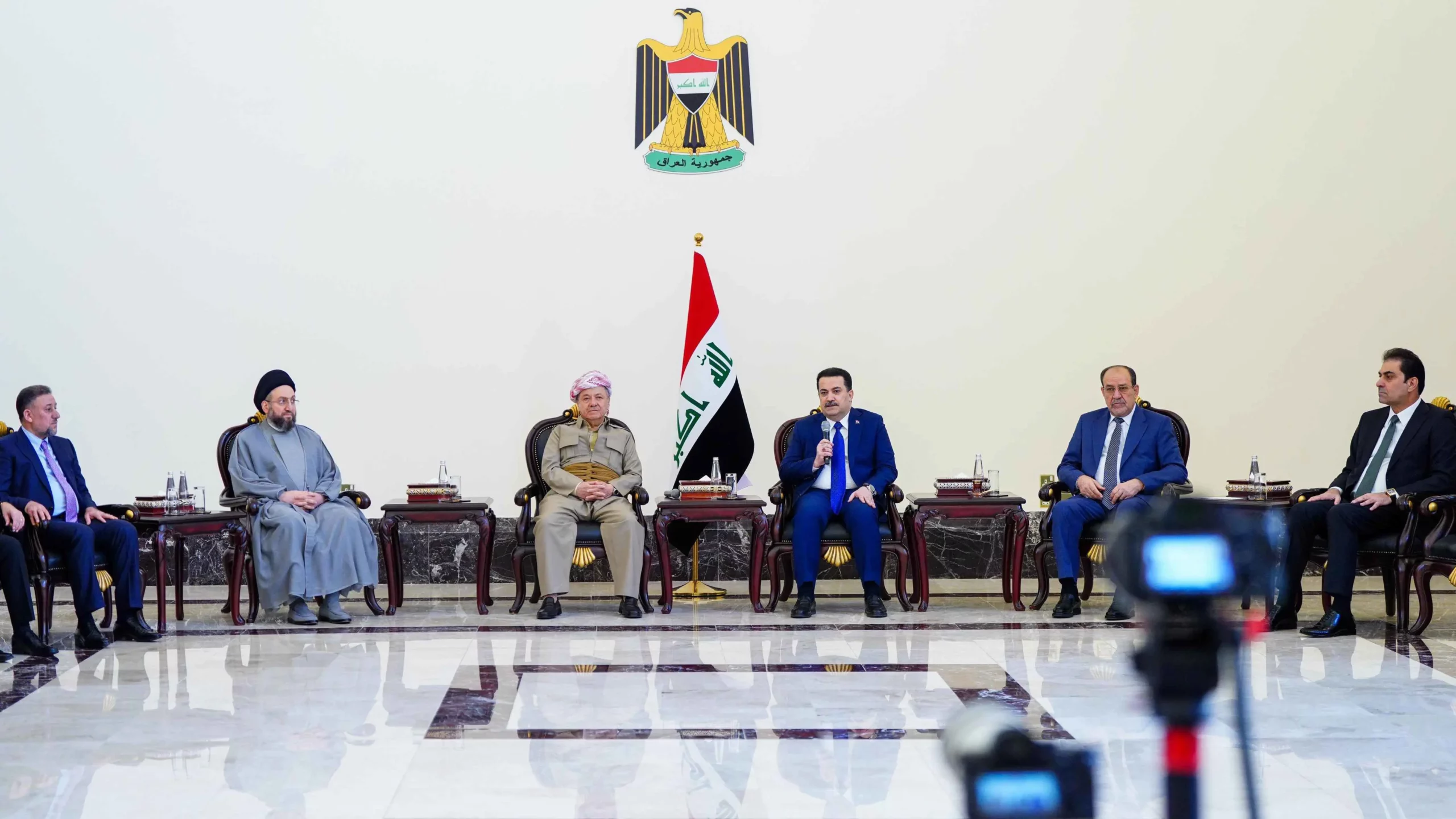 سياسيون: مسعود بارزاني حقق مصلحة حزبه في زيارته إلى بغداد واخذ ما يريد بسهولة