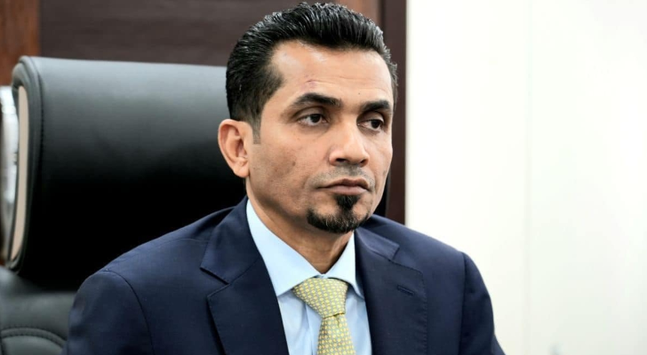 وزير النقل يعيد كريم كاظم المشمول باجتثاث البعث الى وظيفته كمدير عام