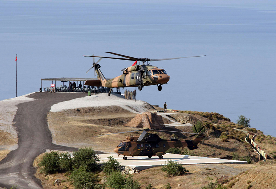 ناشطون: ضعف الحكومة وتبعية الأحزاب الداعمة تسبب بانتهاك سيادة العراق