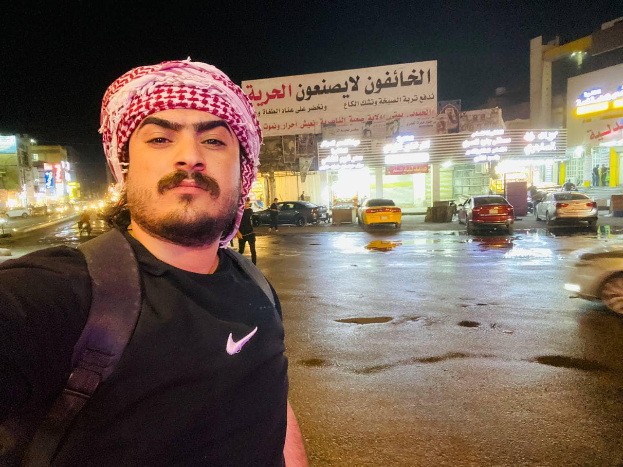 قـوة أمنية تداهم منـزل الناشـط البصـري محمد الياسري وتعتقله مع والده واثنين من أشقائه