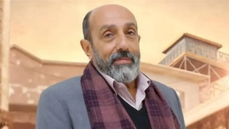 مئة وعشرين سيجارة يوميا.. فنان مصري يكتشف إصابته بالسرطان صدفة