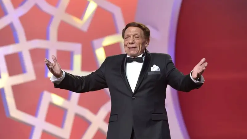 سر صدام عادل إمام مع أسامة أنور عكاشة بسبب أرابيسك