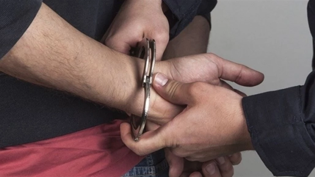 طعن شقيقيه بسكين ولاذ بالفرار.. القبض على متهم بالقتل في منطقة الكسرة ببغداد